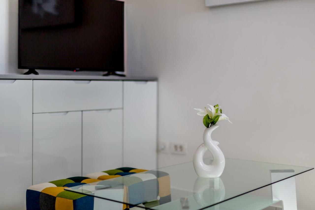 Studio Apartments Twins Split Eksteriør billede