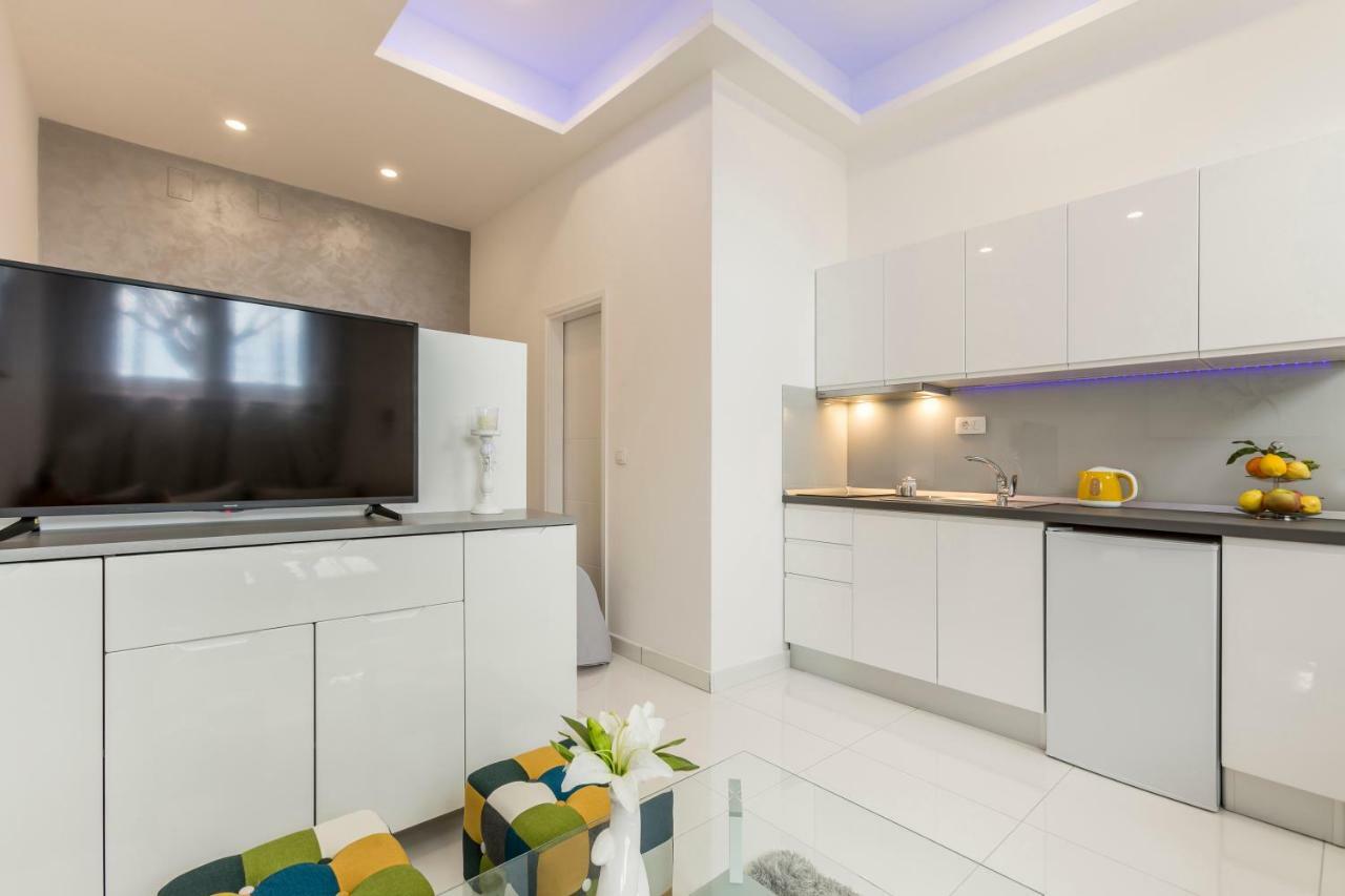 Studio Apartments Twins Split Eksteriør billede